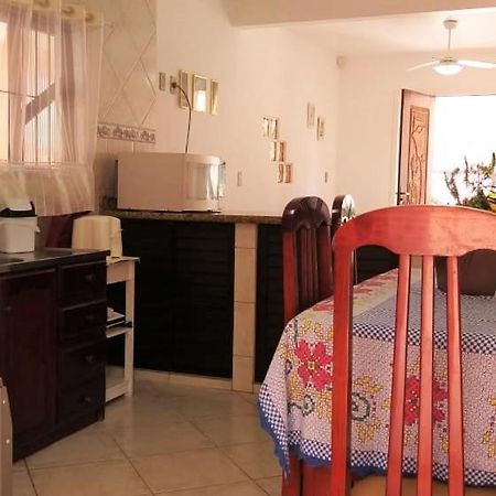 Casa 02 Dorm Na Rua Salmao Villa Bombinhas Luaran gambar